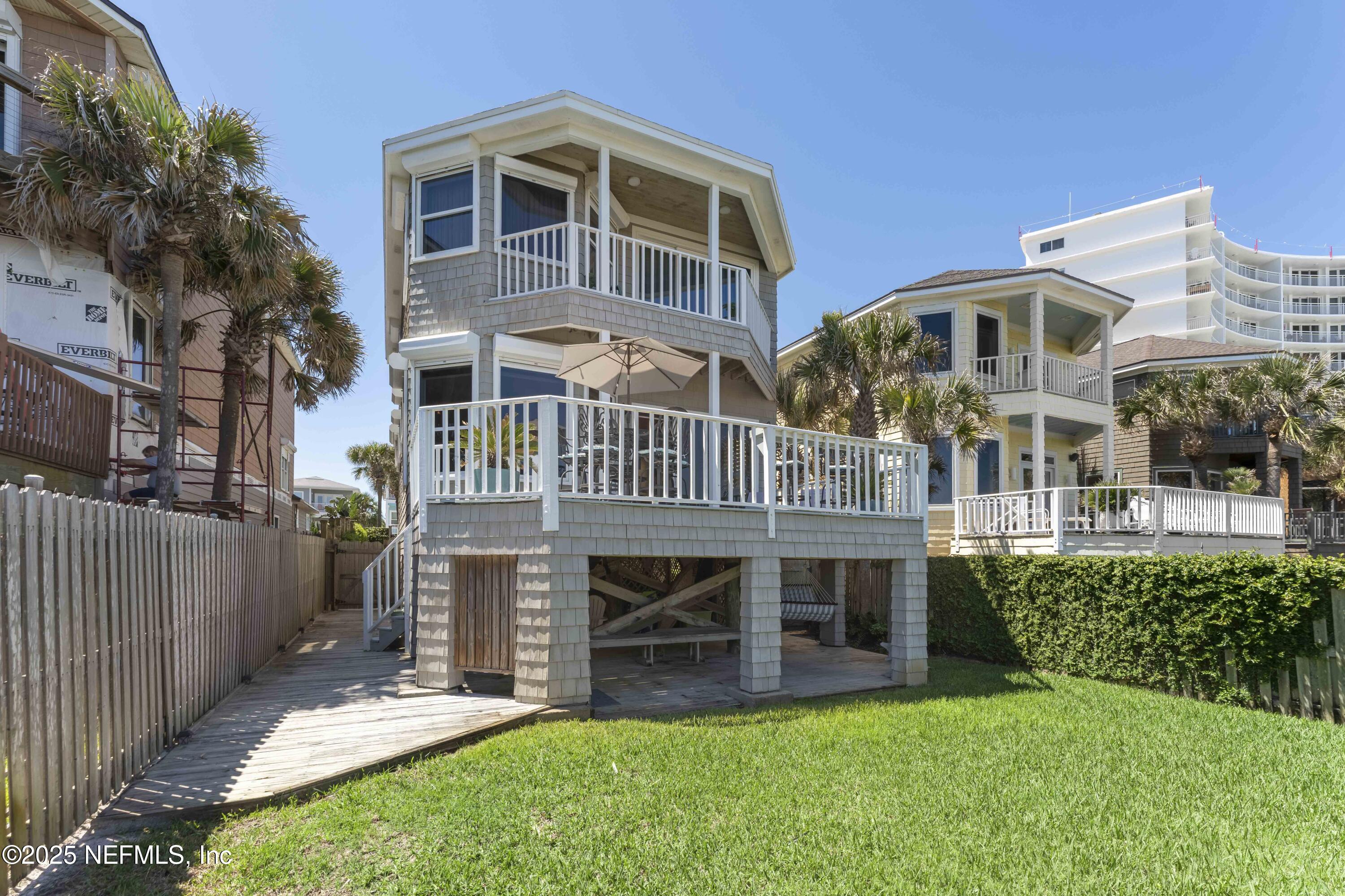 1843 OCEAN Drive S
