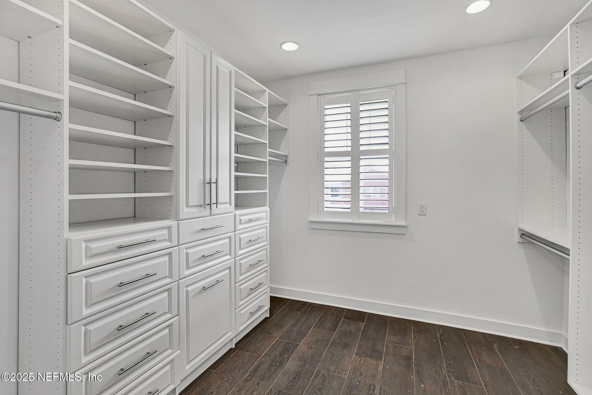 1808 1ST Street