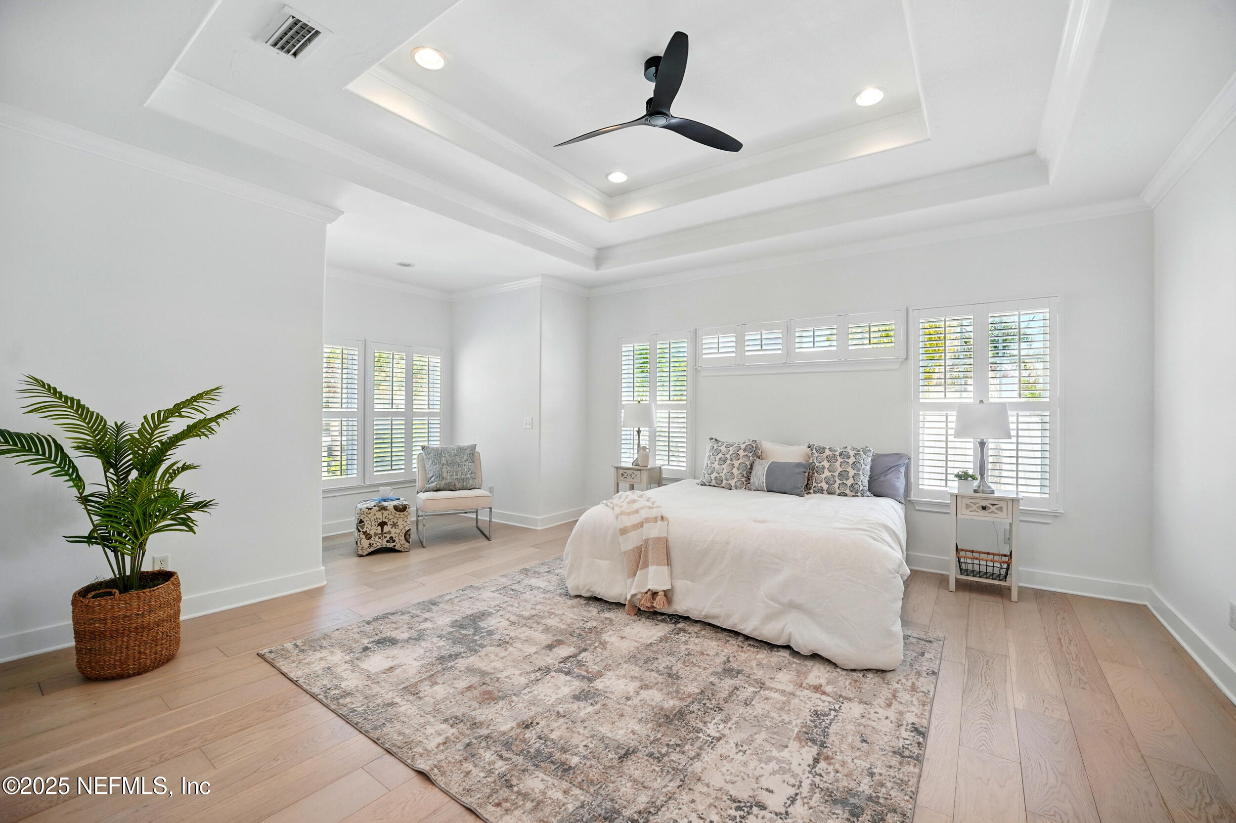 320 9TH Street
