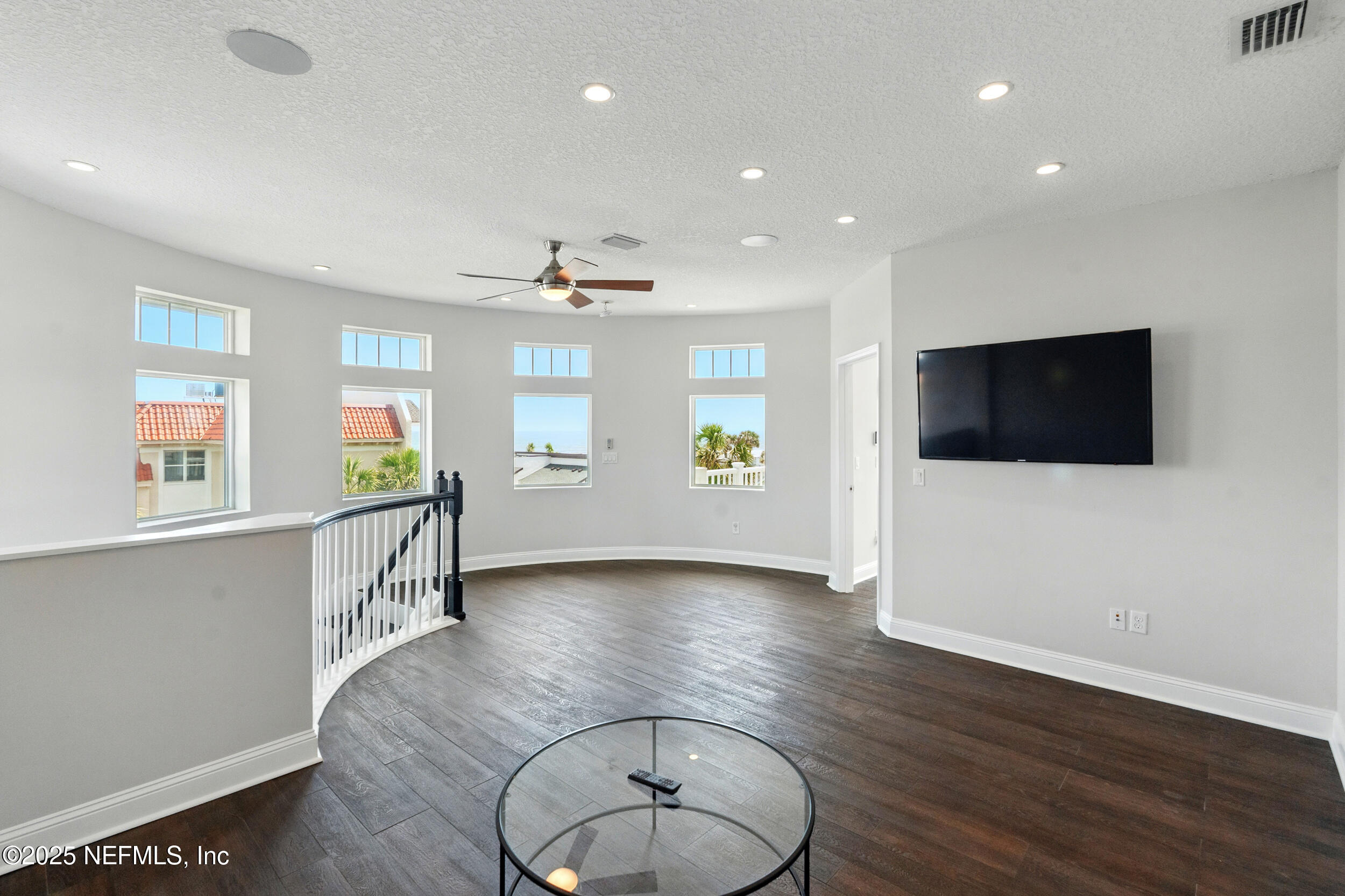 890 BEACH Avenue