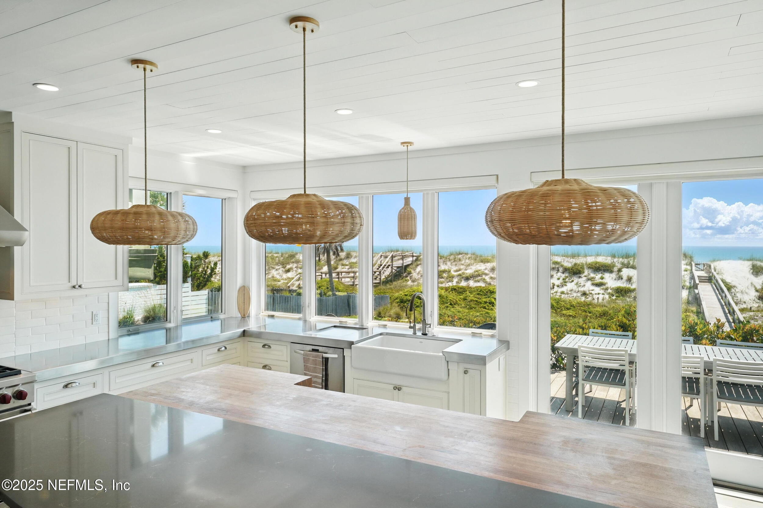 816 OCEAN FRONT