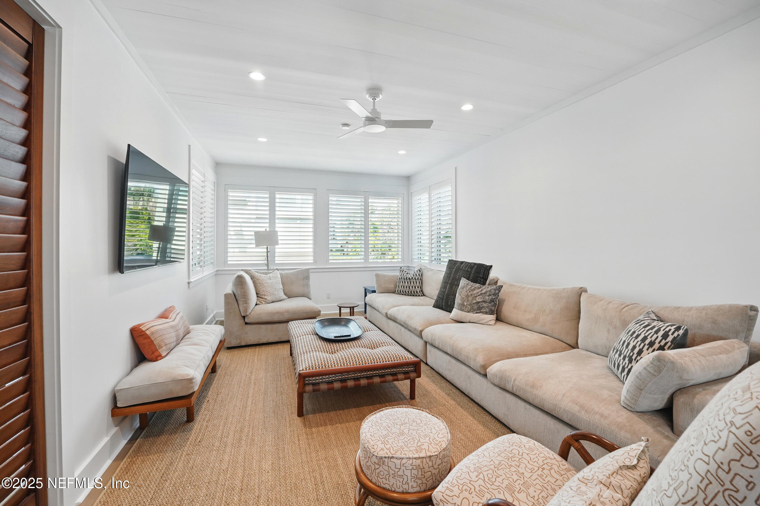 816 OCEAN FRONT