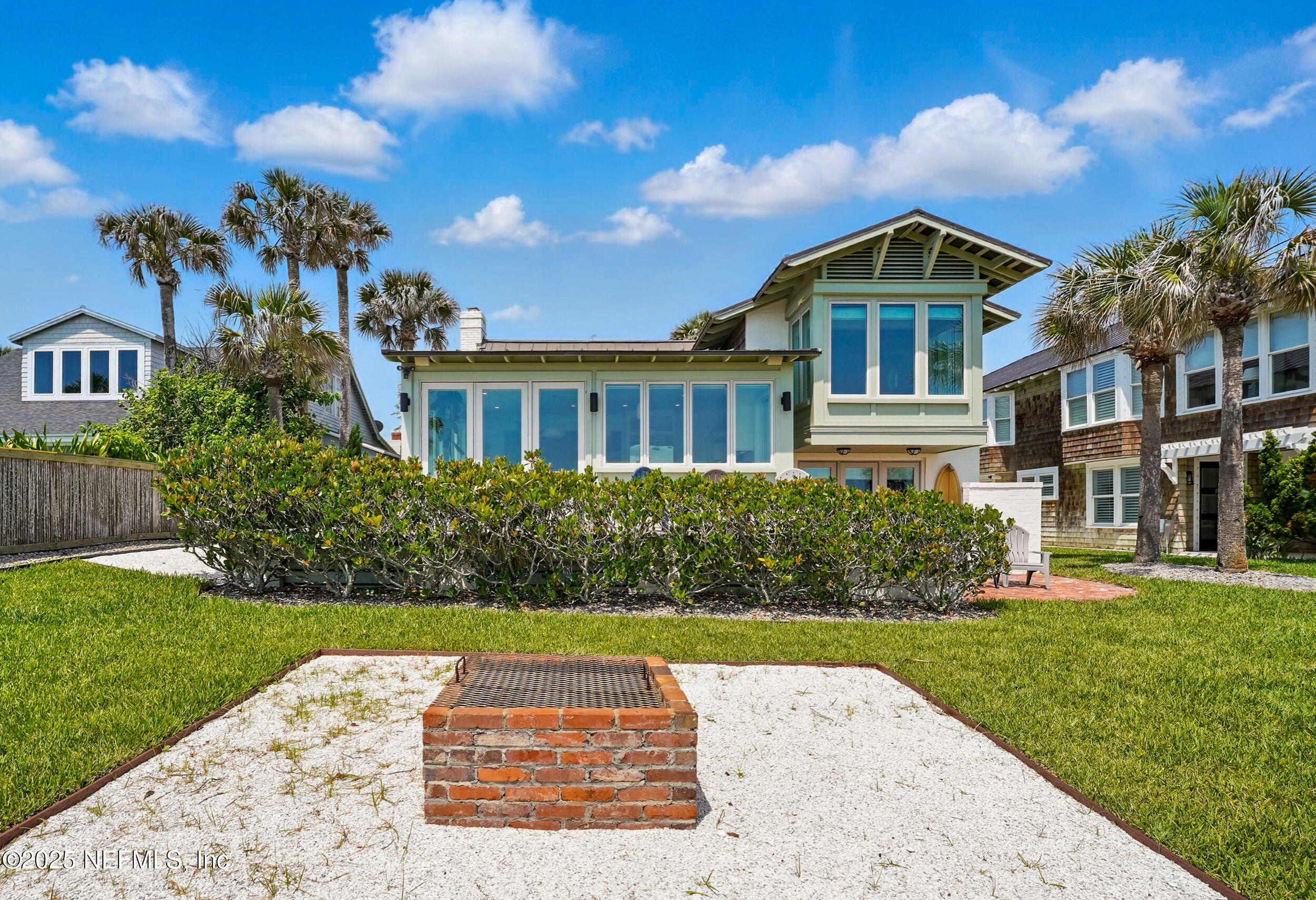 816 OCEAN FRONT