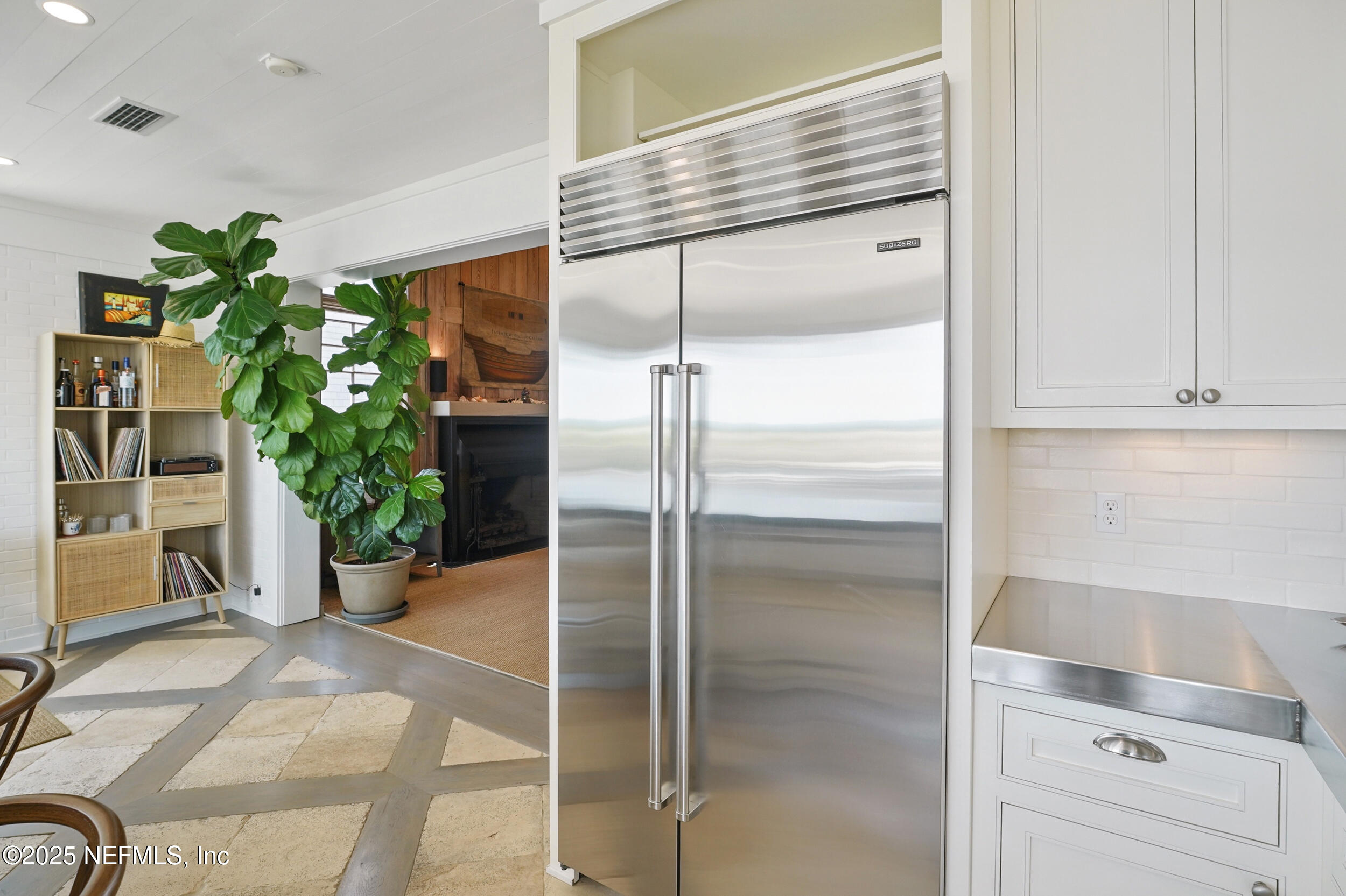 816 OCEAN FRONT
