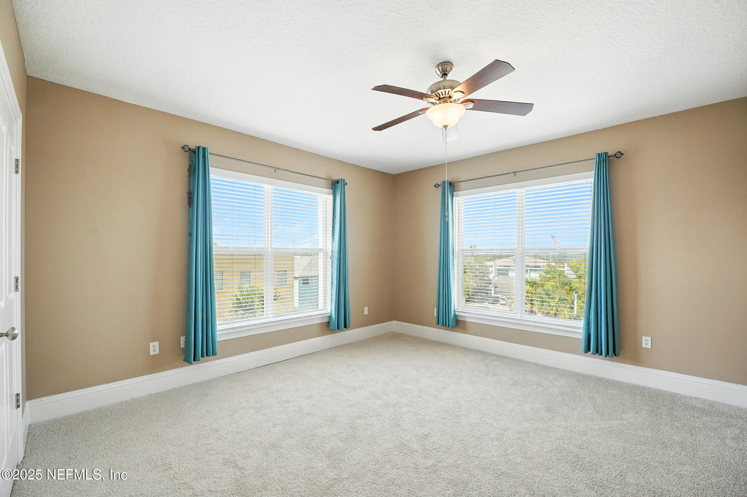 112 5TH Avenue S 402