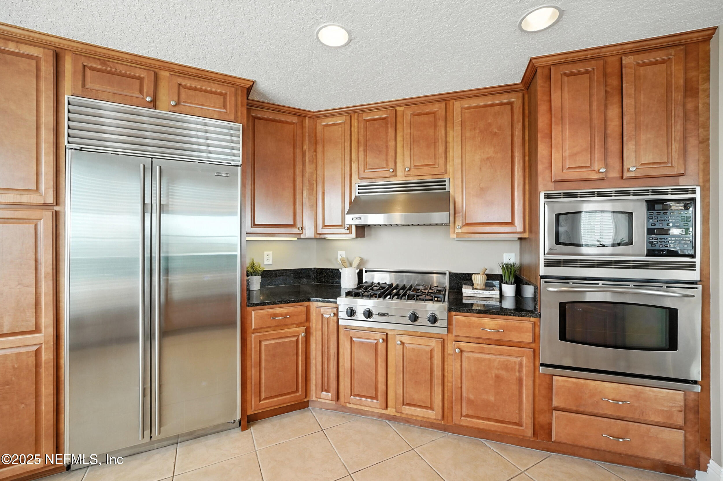 112 5TH Avenue S 402