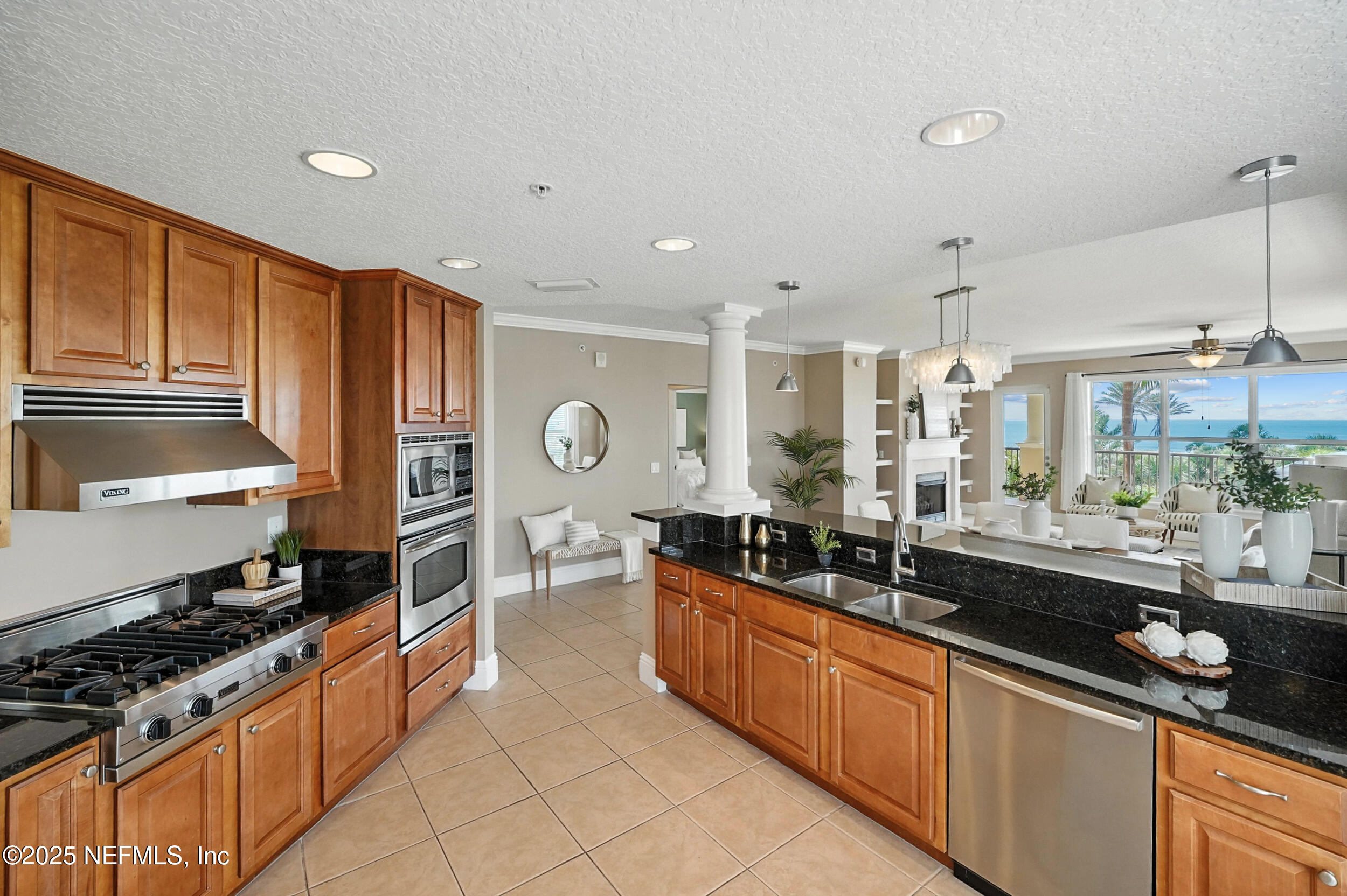 112 5TH Avenue S 402