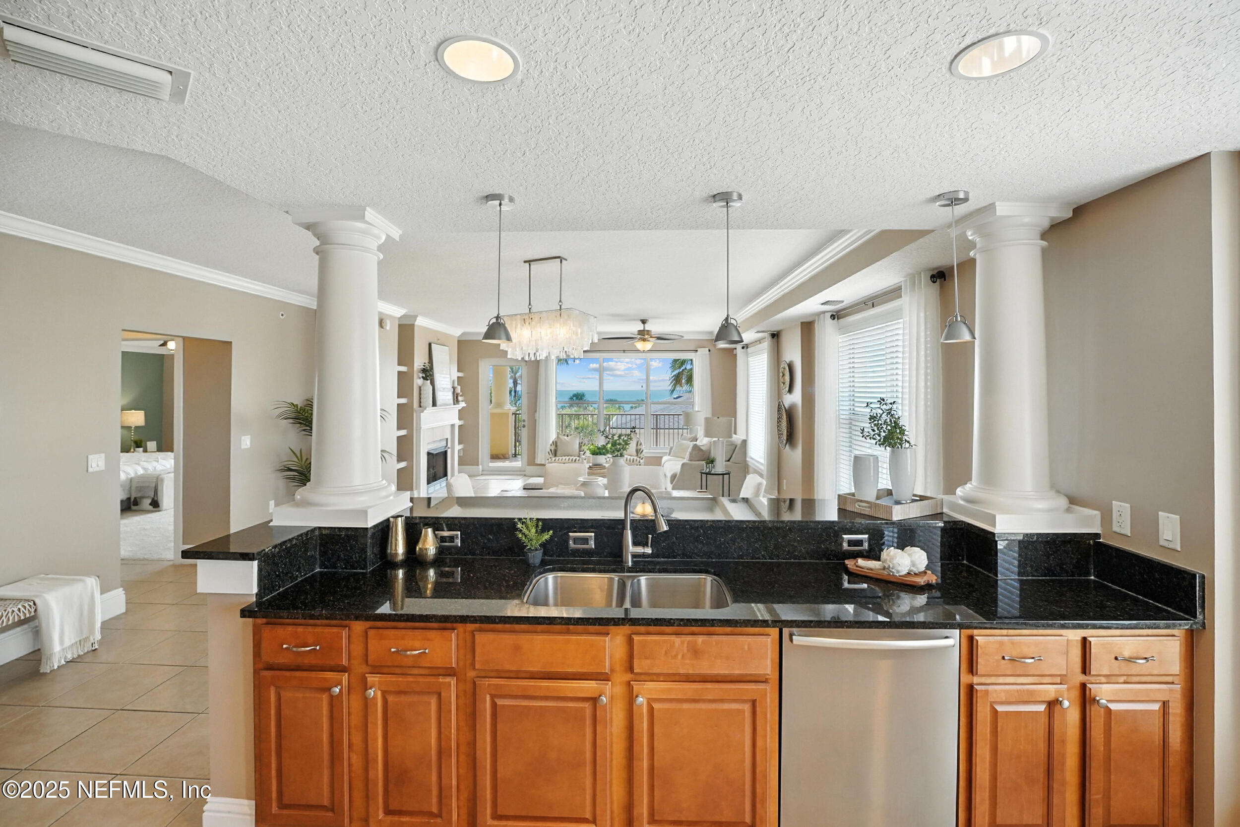 112 5TH Avenue S 402
