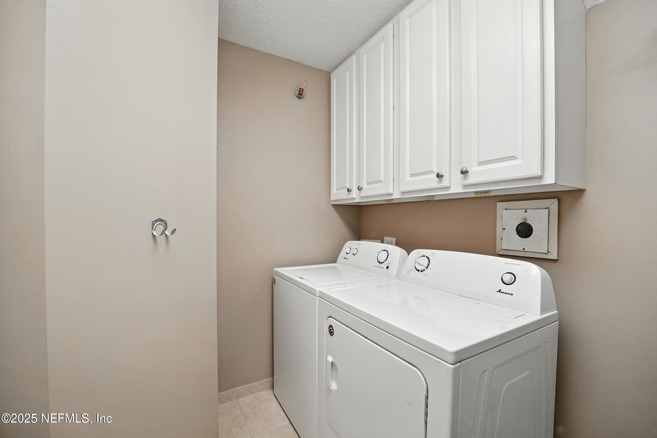 112 5TH Avenue S 402