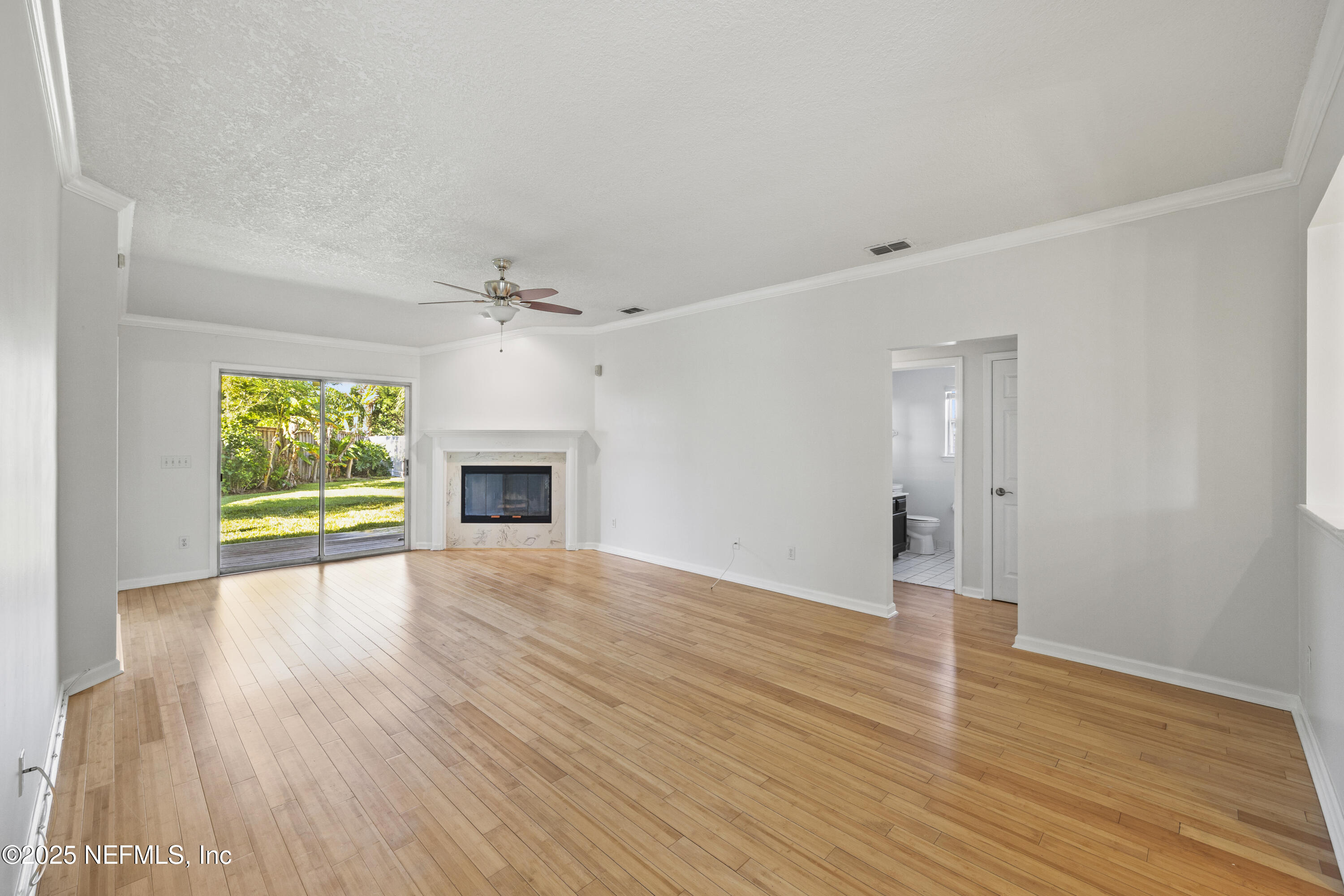 1419 LINKSIDE Drive