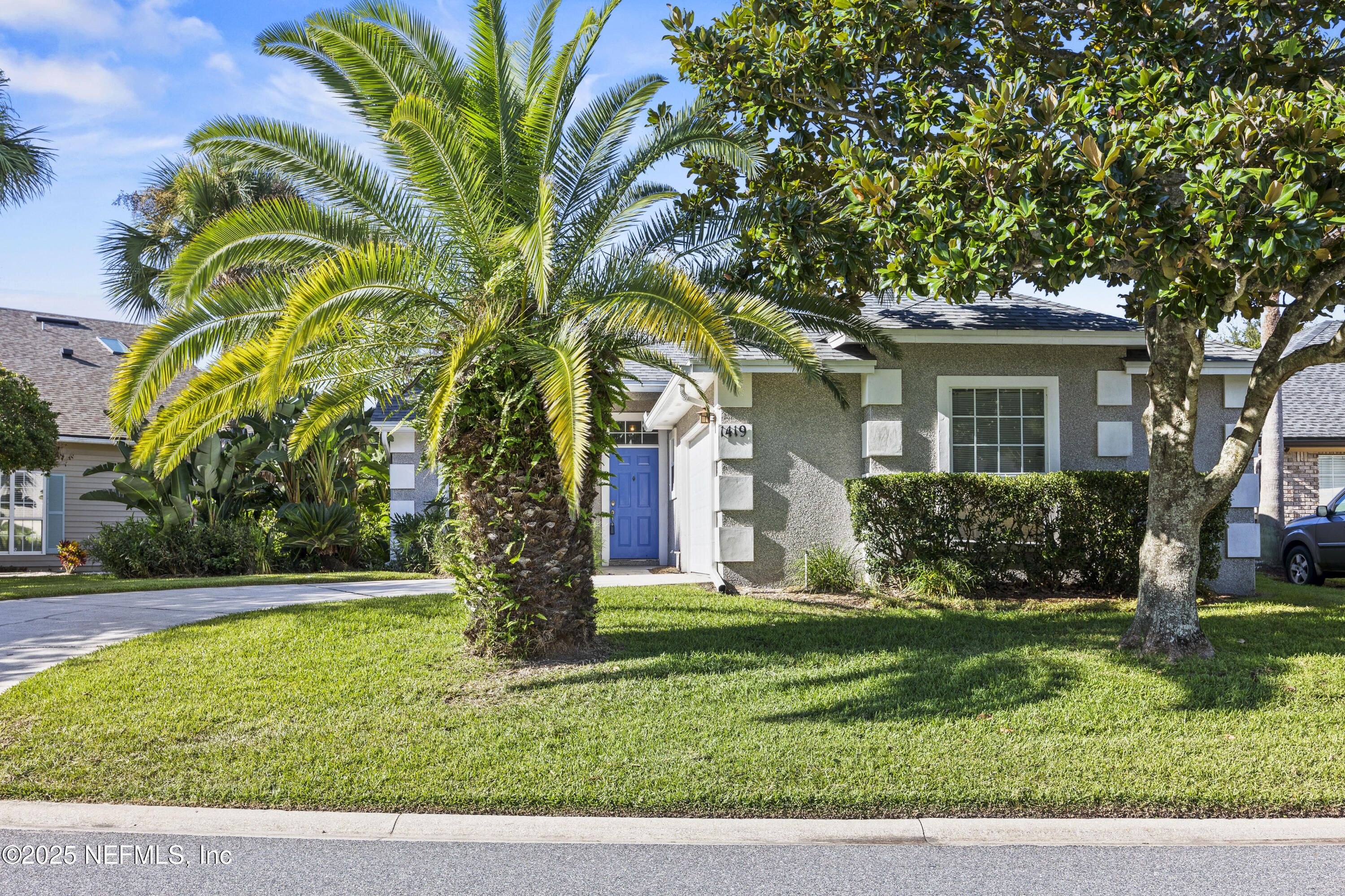 1419 LINKSIDE Drive
