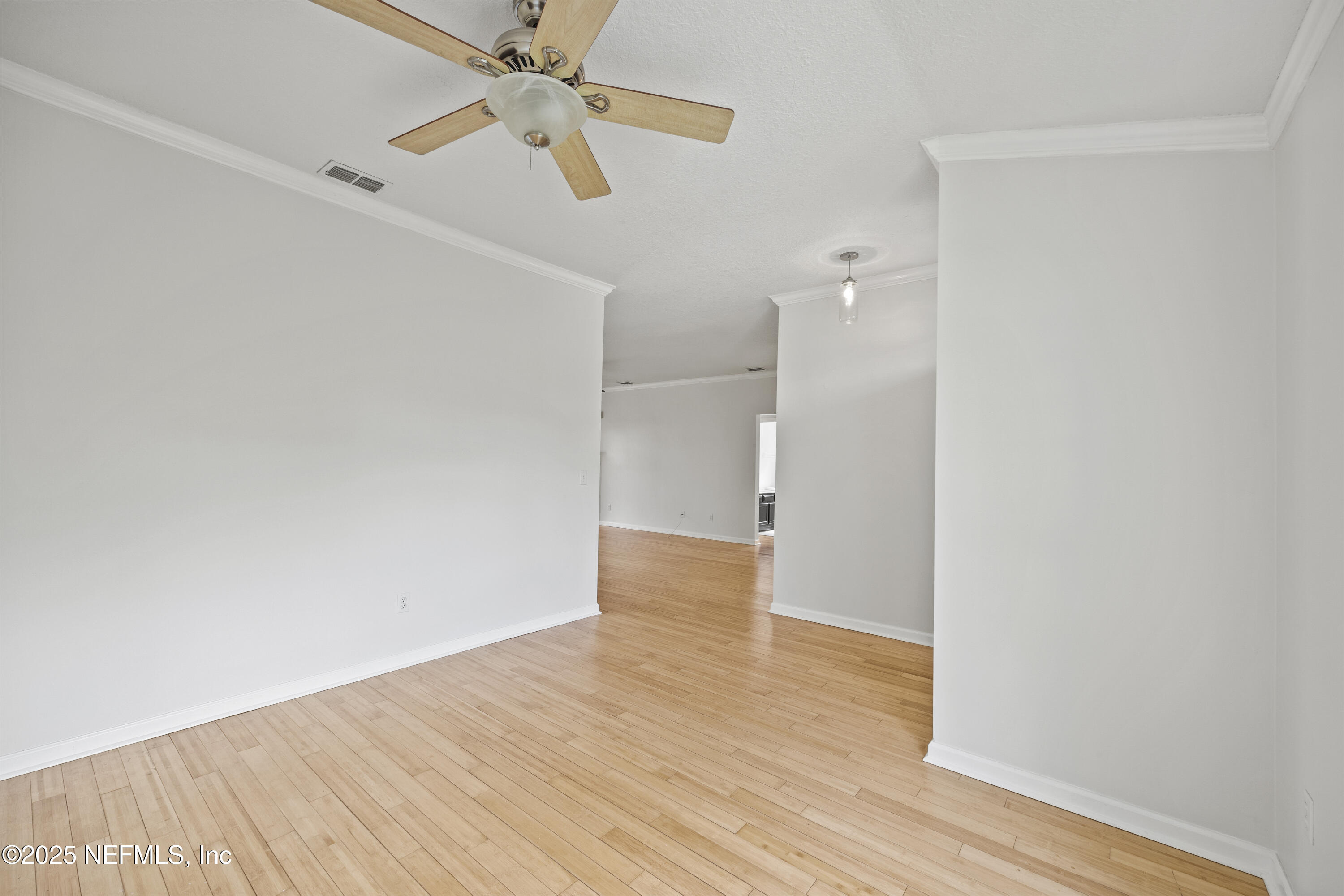 1419 LINKSIDE Drive