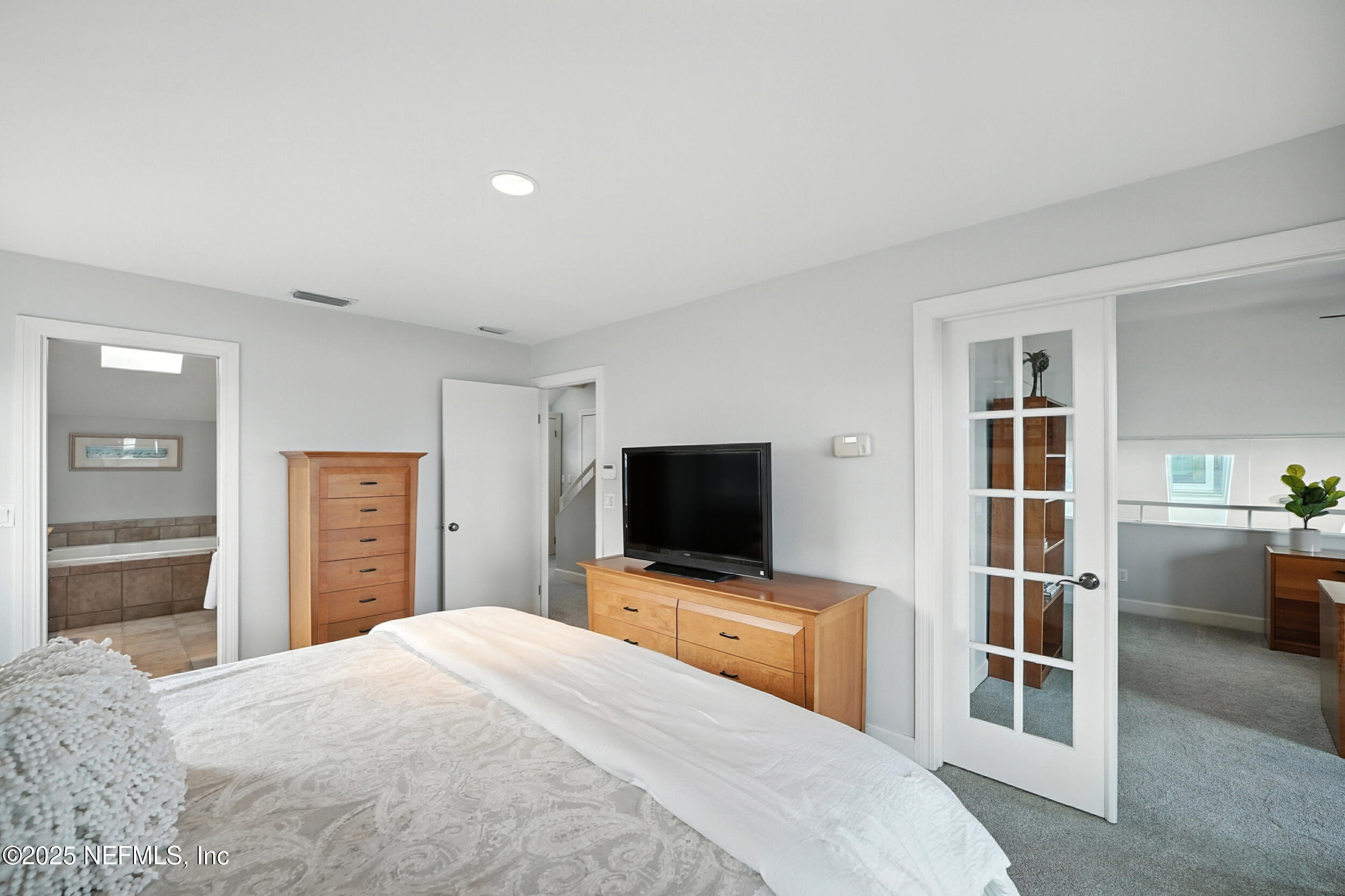 1789 BEACH Avenue