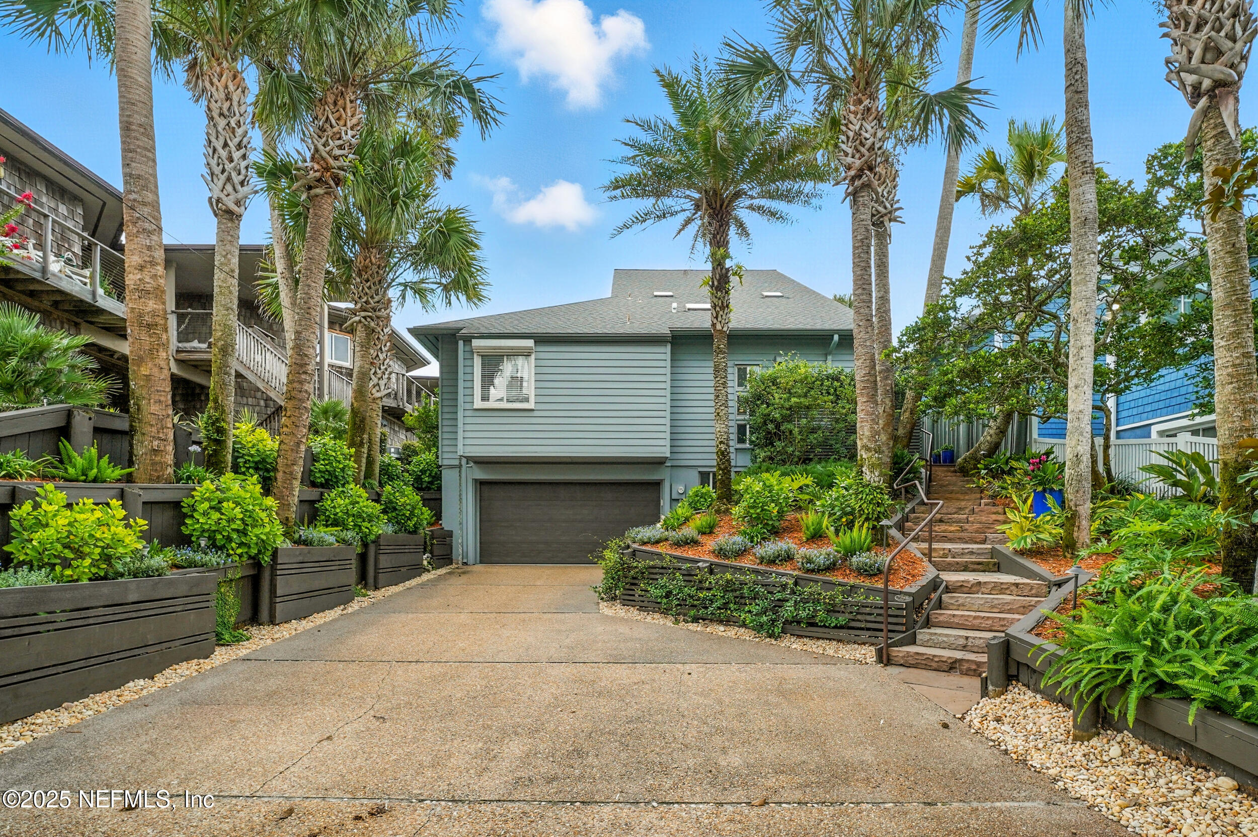 1789 BEACH Avenue