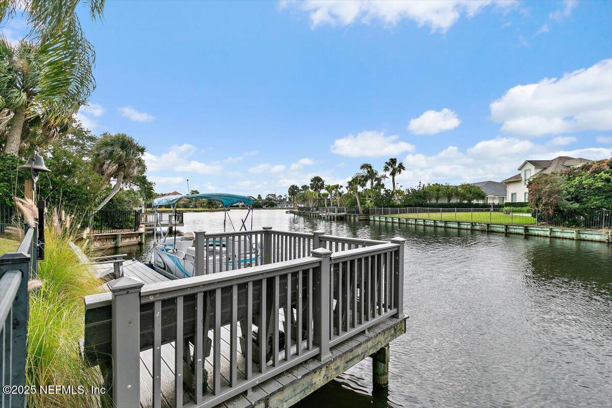24 POINCIANA Way