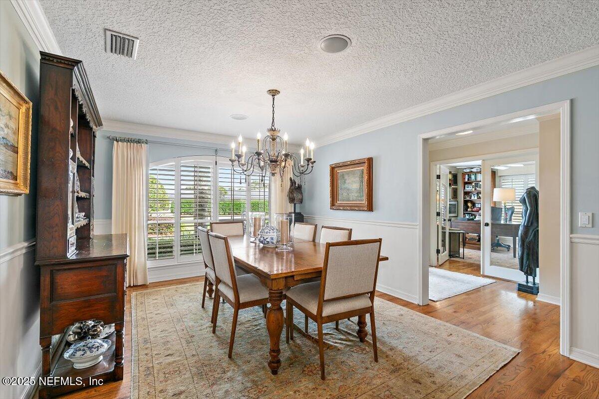 24 POINCIANA Way