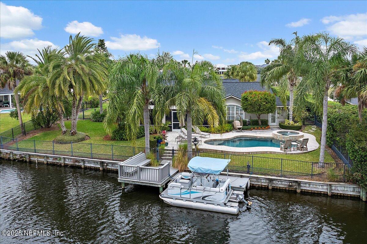 24 POINCIANA Way