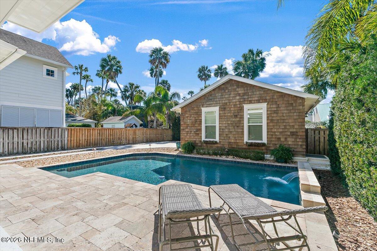 360 5TH Street
