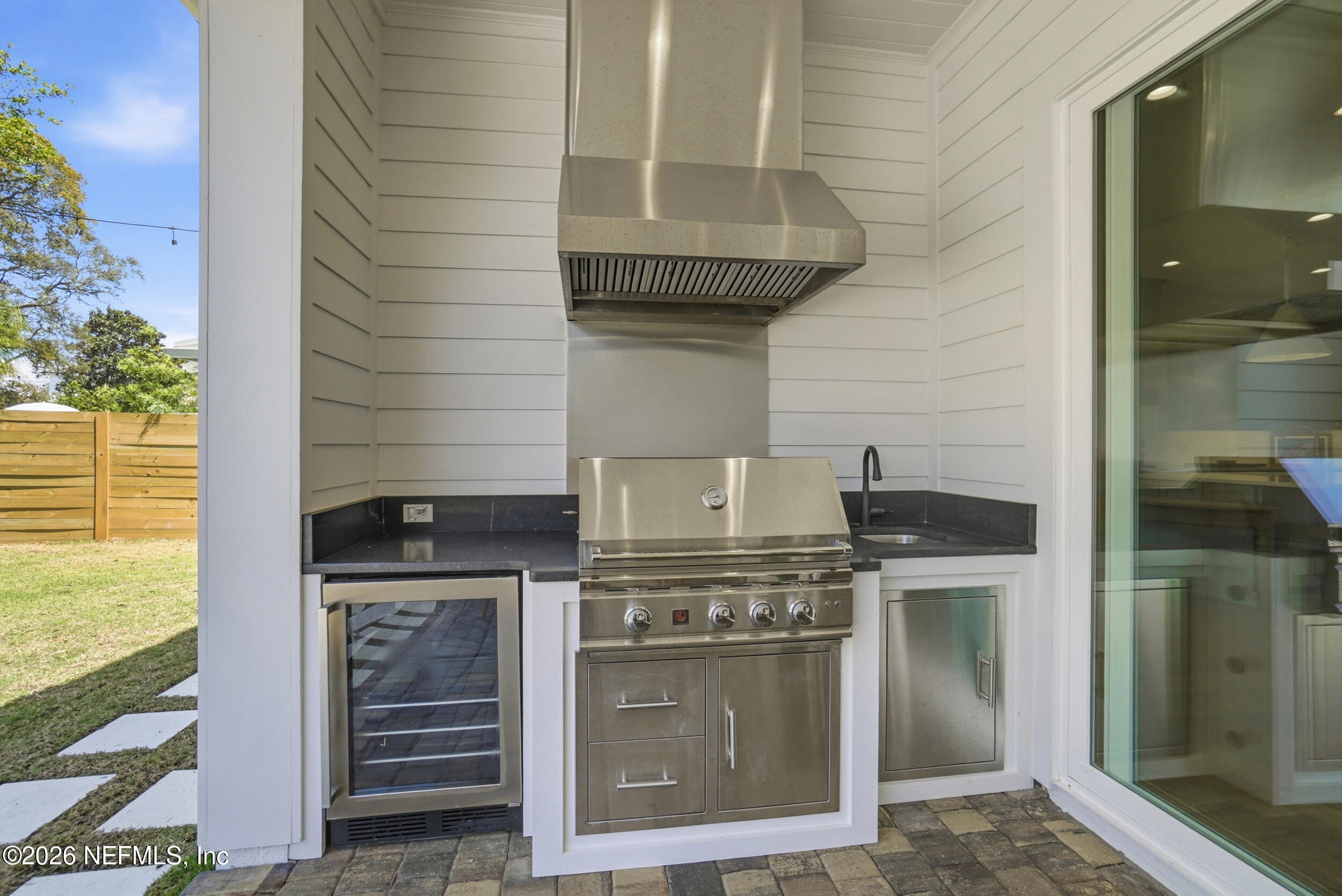35 JEFFERSON Avenue