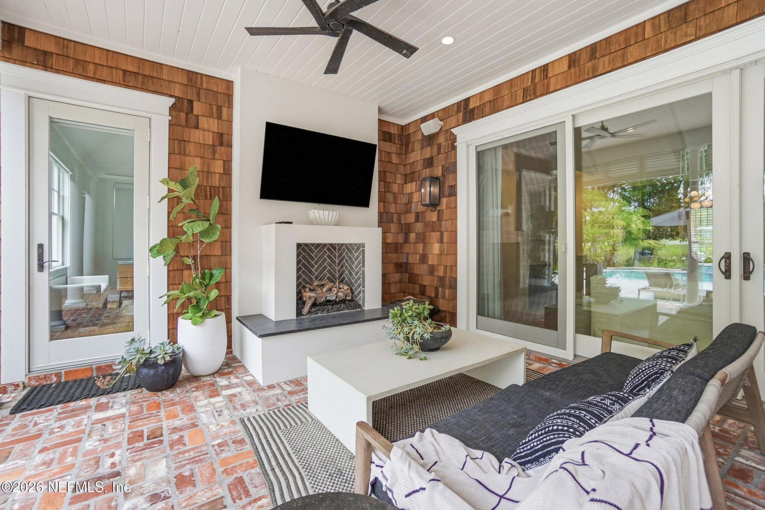 1738 SELVA MARINA Drive