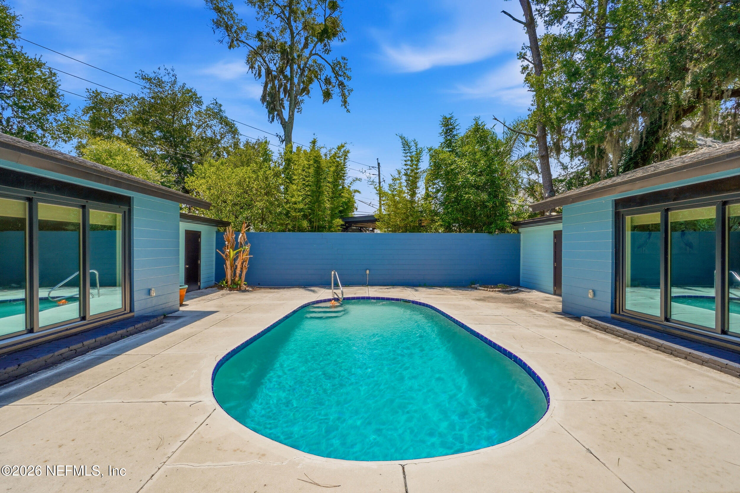 3754 RUSTIC Lane