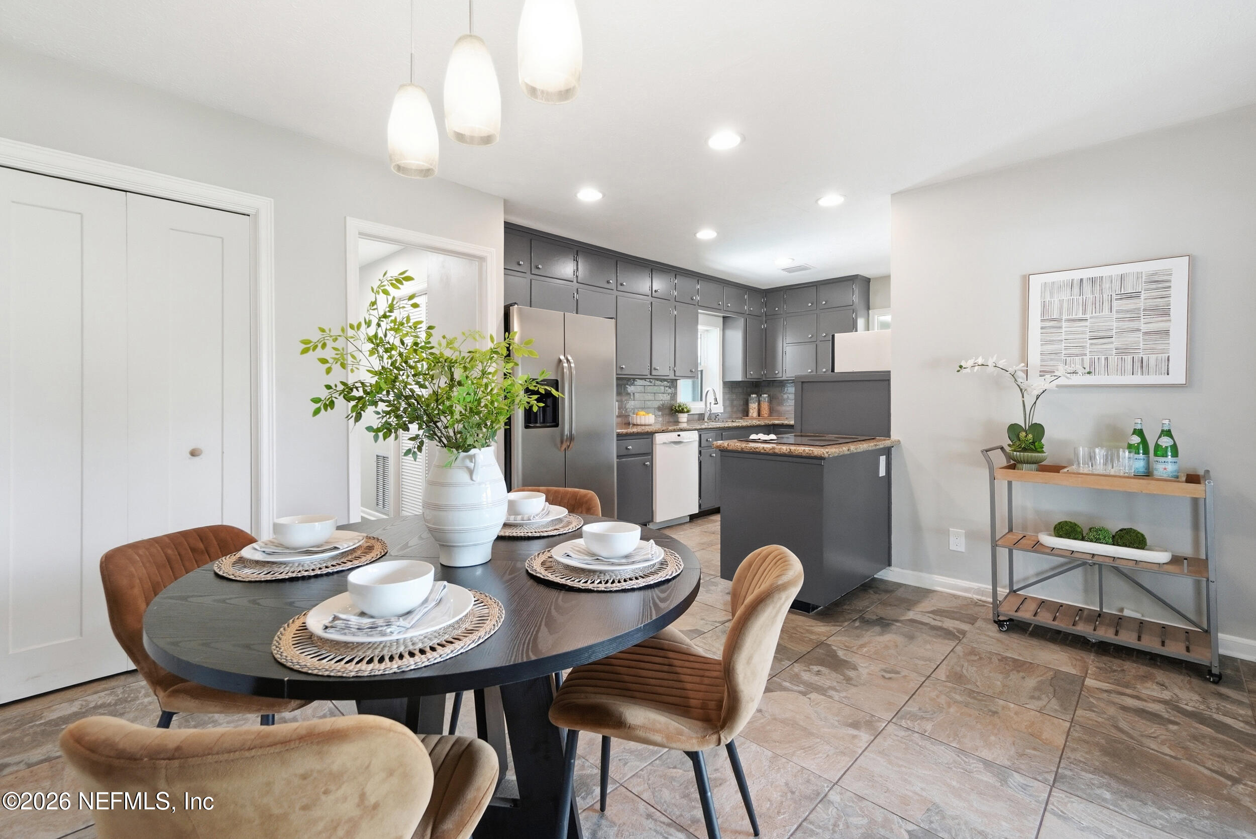 3754 RUSTIC Lane
