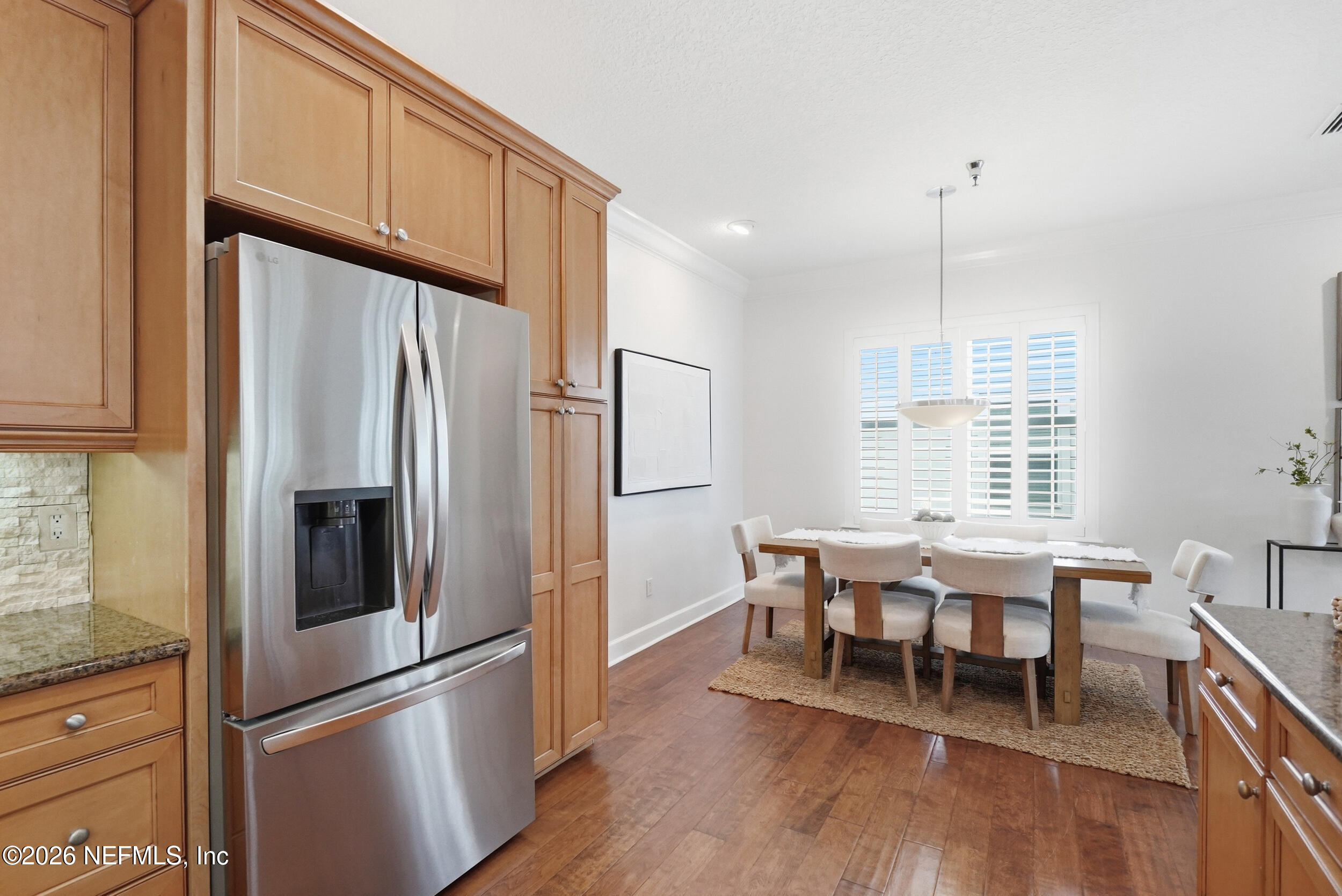 214 6TH Avenue S A