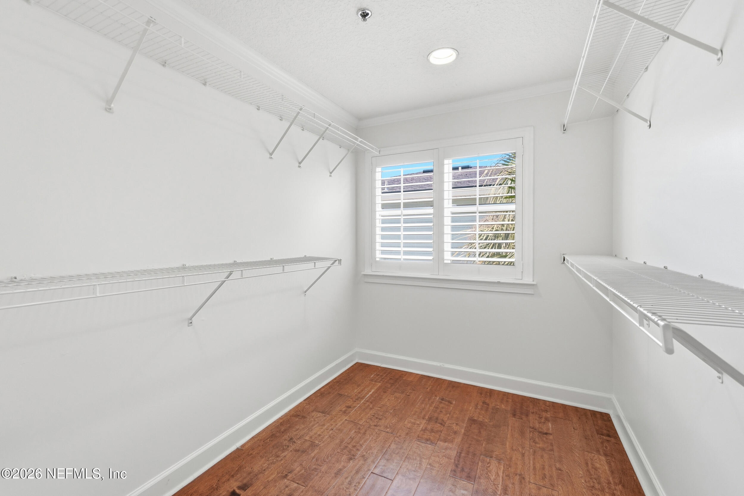 214 6TH Avenue S A