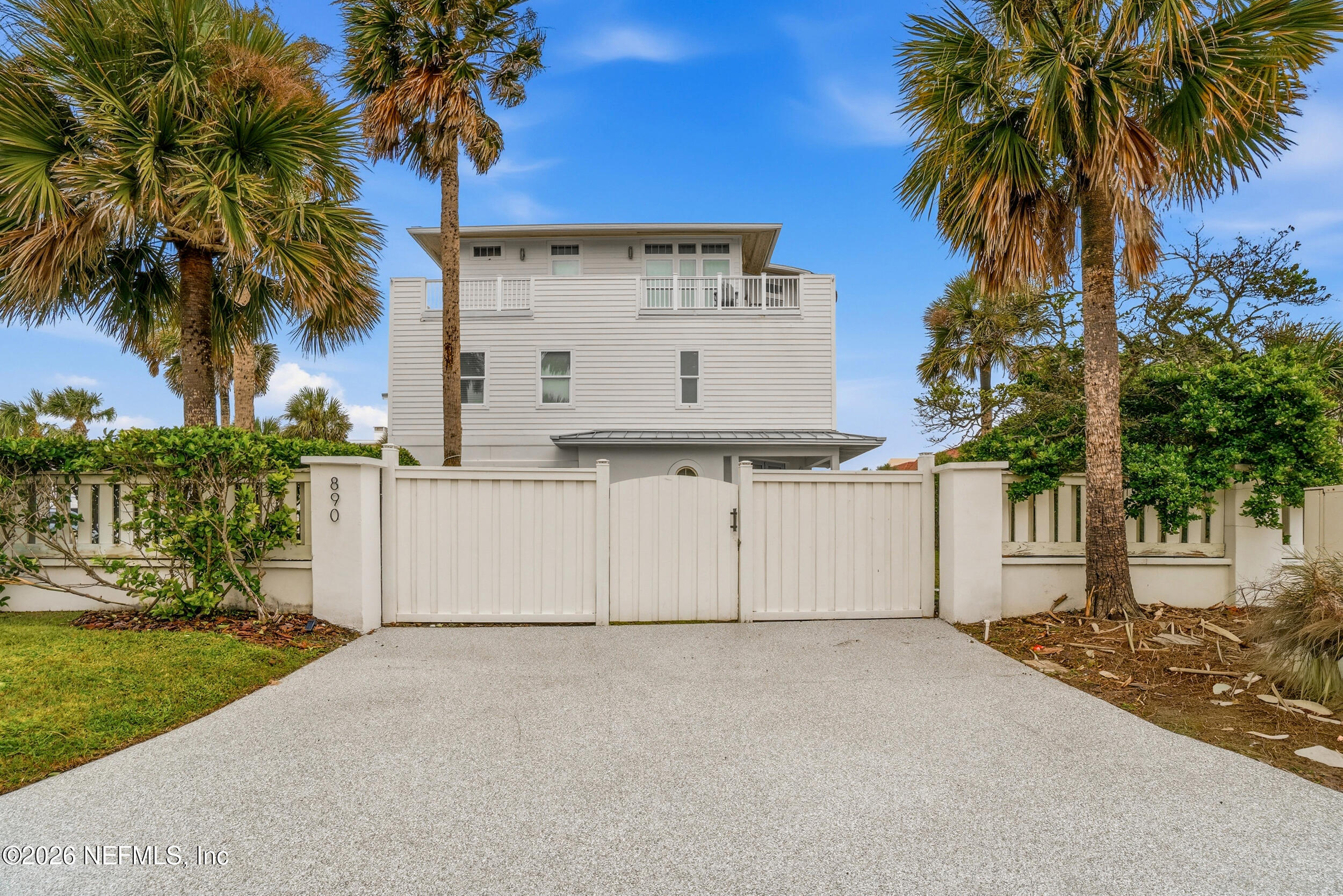 890 BEACH Avenue
