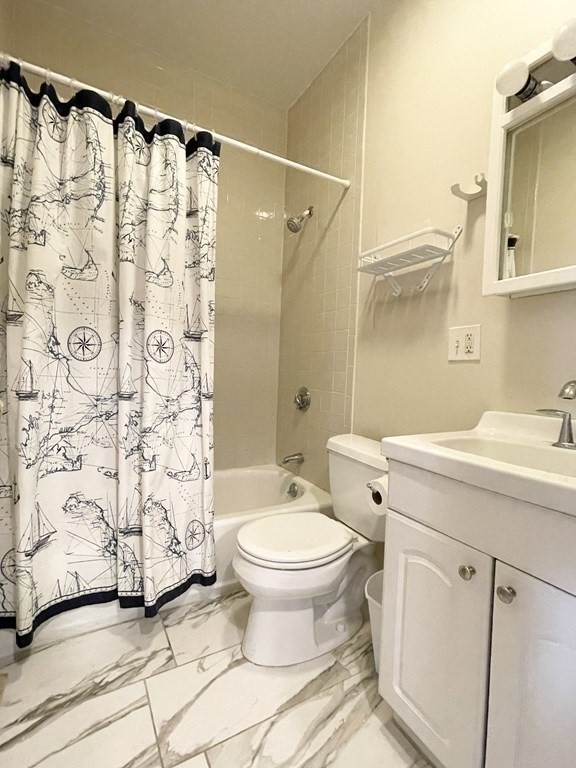 367 Cardinal Medeiros Ave # 2