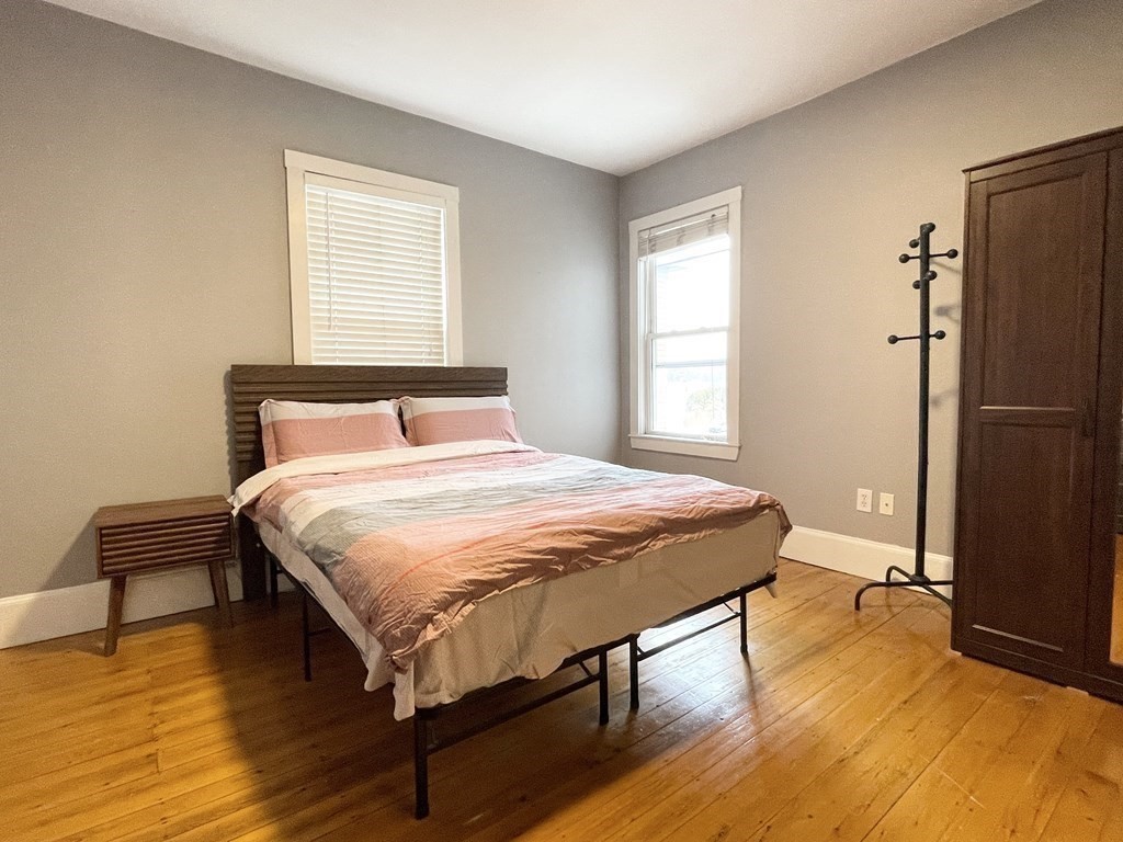 367 Cardinal Medeiros Ave # 2