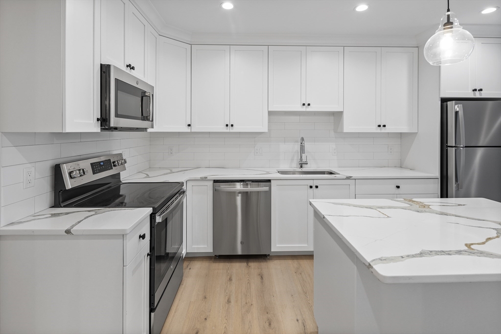 186 Bedford Street # 206