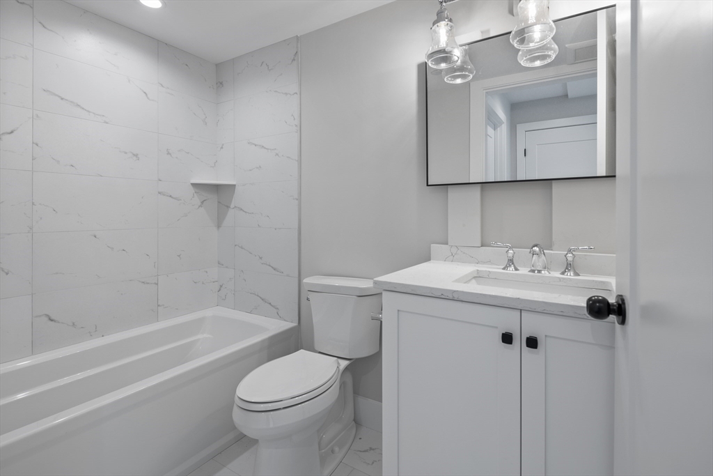 186 Bedford Street # 206