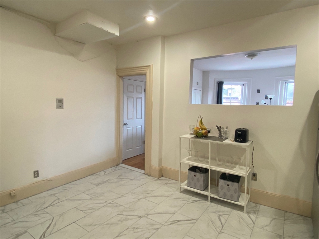 515 Massachusetts Ave. # 2