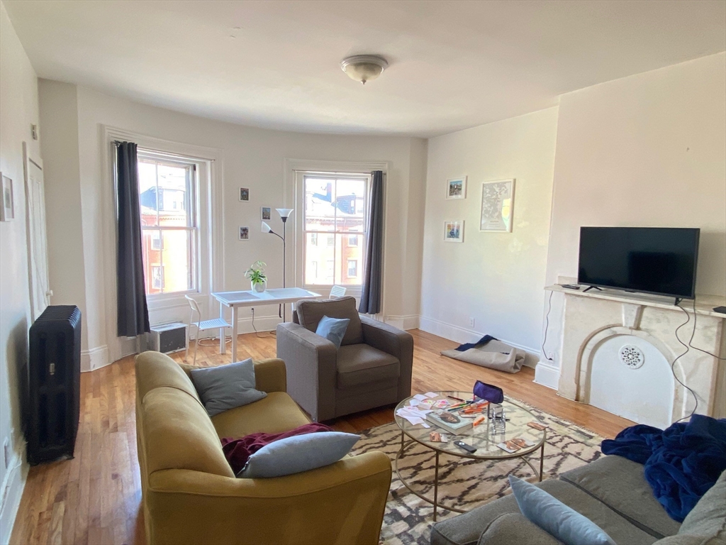 515 Massachusetts Ave. # 2