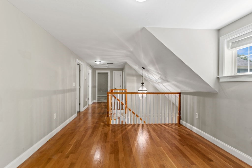 10 Arrowhead Dr