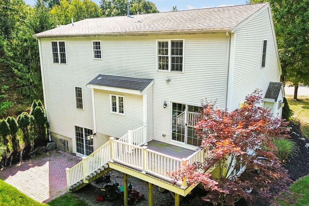 10 Arrowhead Dr