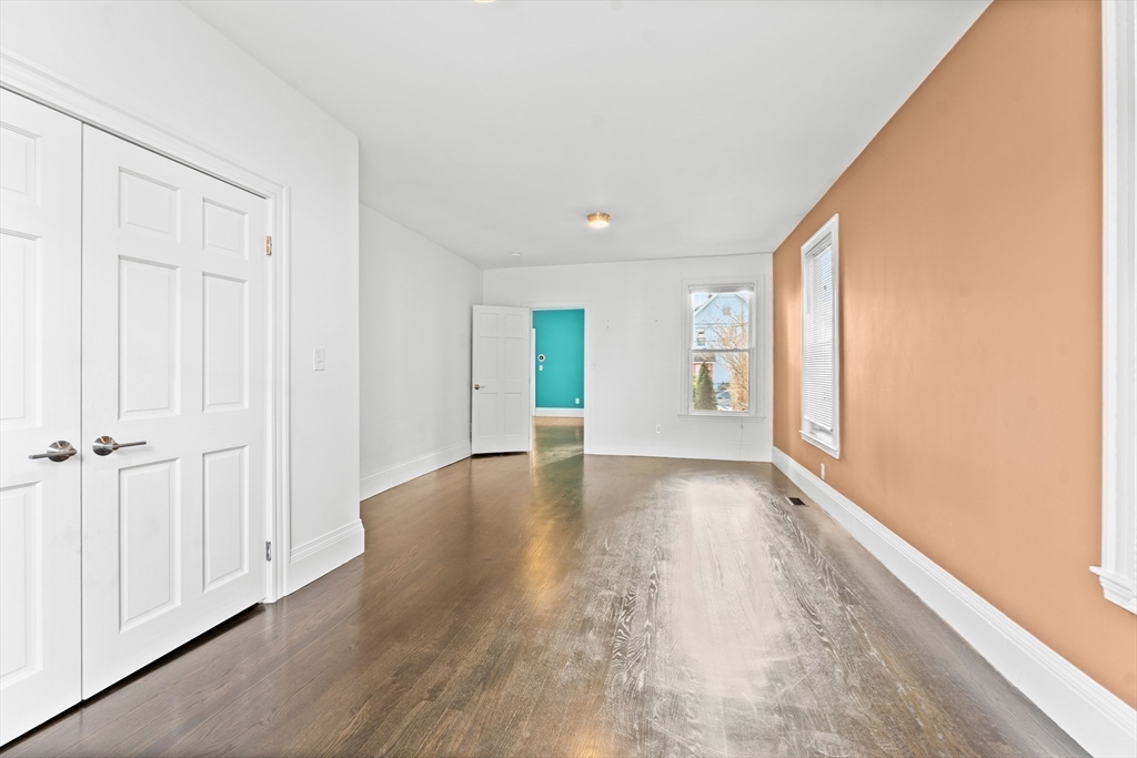 680 Broadway St # 1