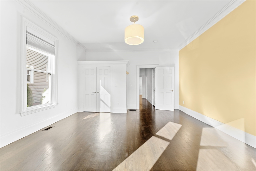 680 Broadway St # 1