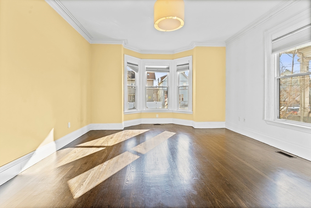 680 Broadway St # 1