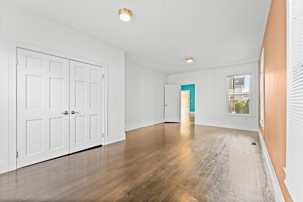 680 Broadway St # 1