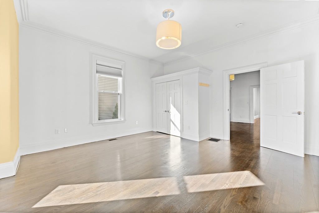 680 Broadway St # 1