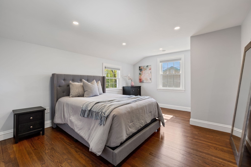 8 Whispering Hill Rd