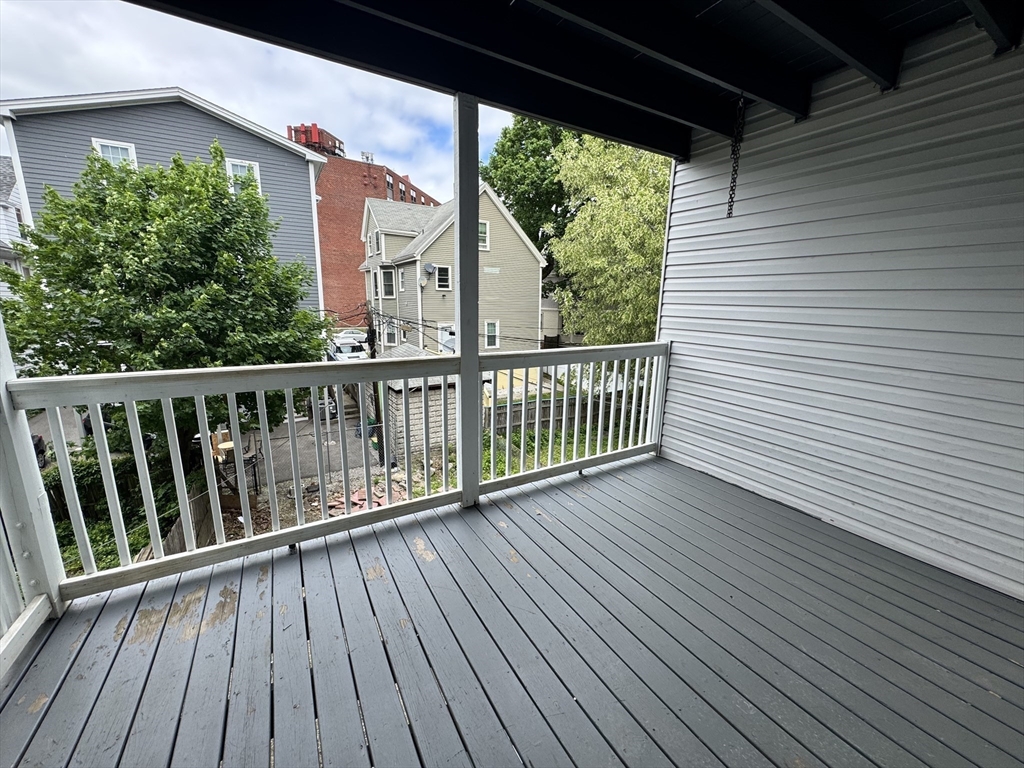 272 E Cottage St # 2
