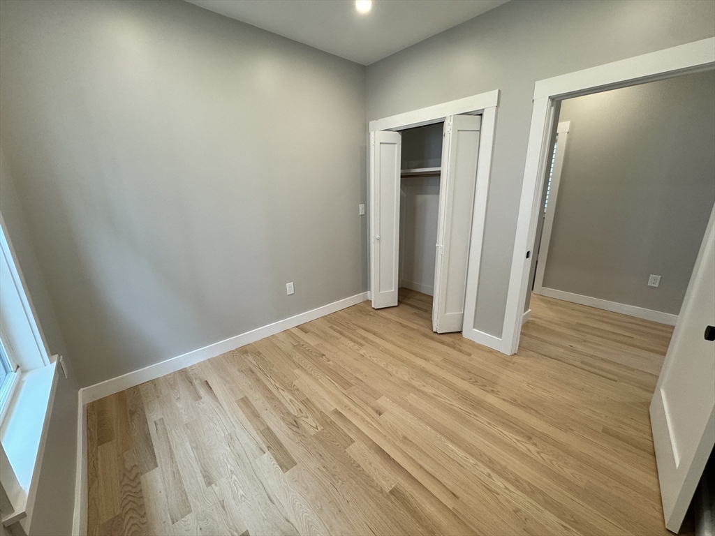 272 E Cottage St # 2