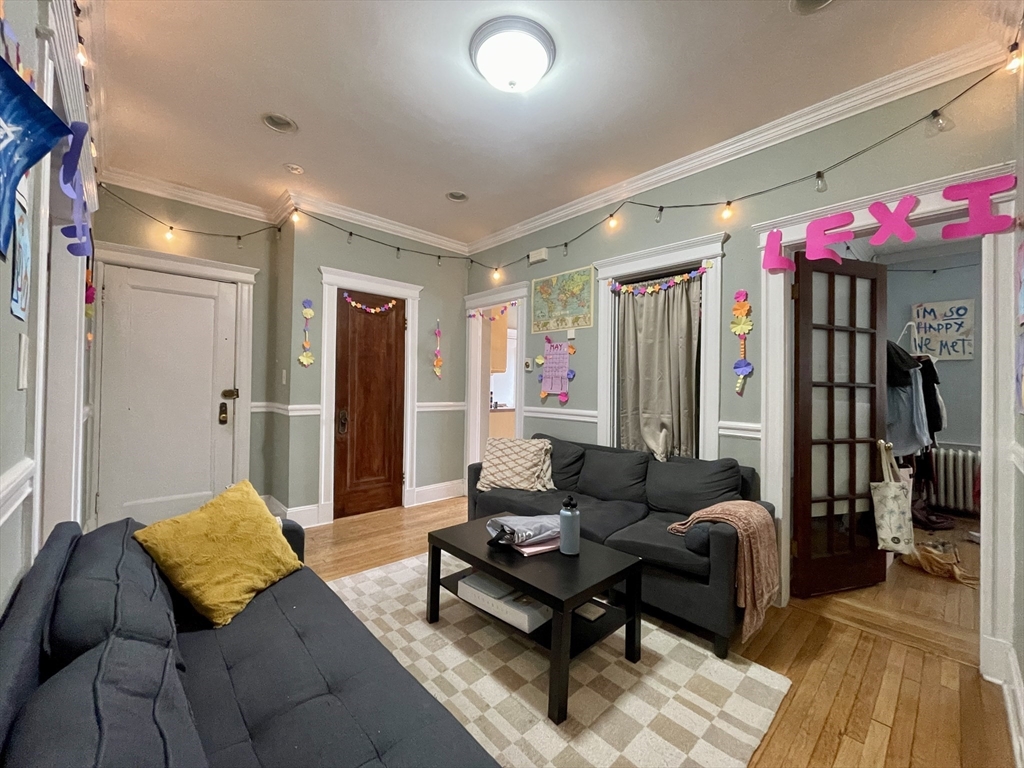 10 Greenway Court # 3