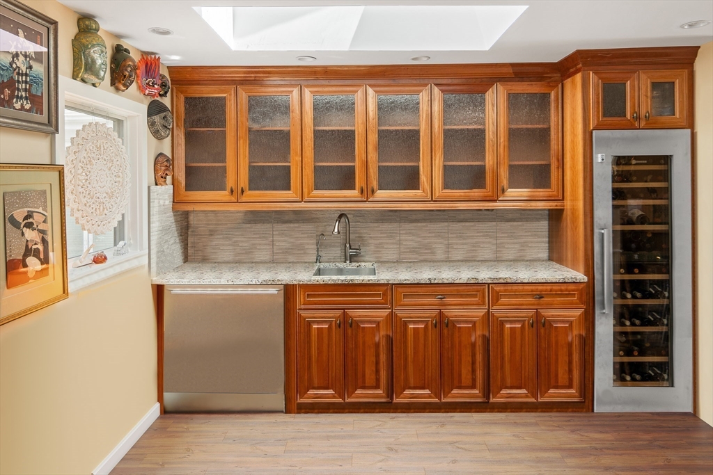 156 Woodbine Cir