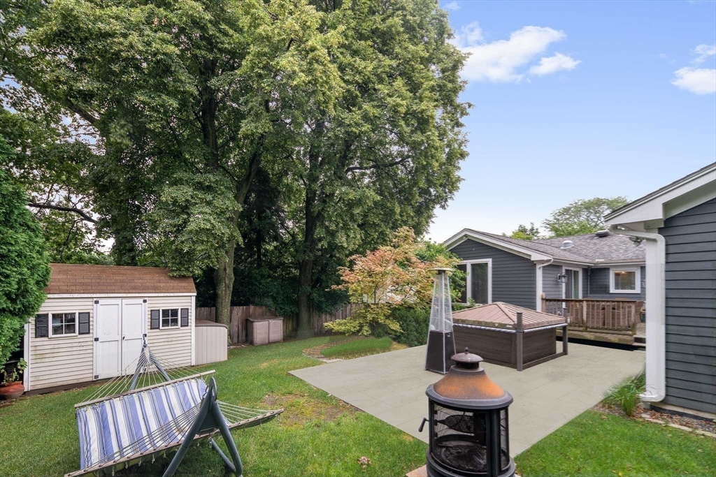 156 Woodbine Cir