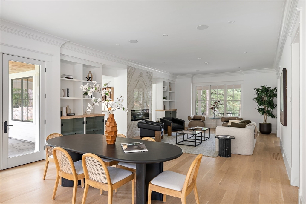 33 Royalston Road