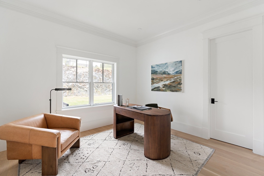 33 Royalston Road
